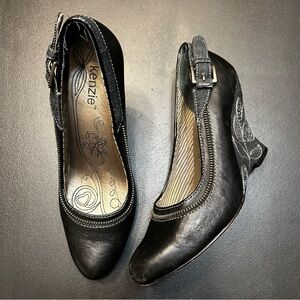 Vintage Kenzie Black Heels with Buckle Detail